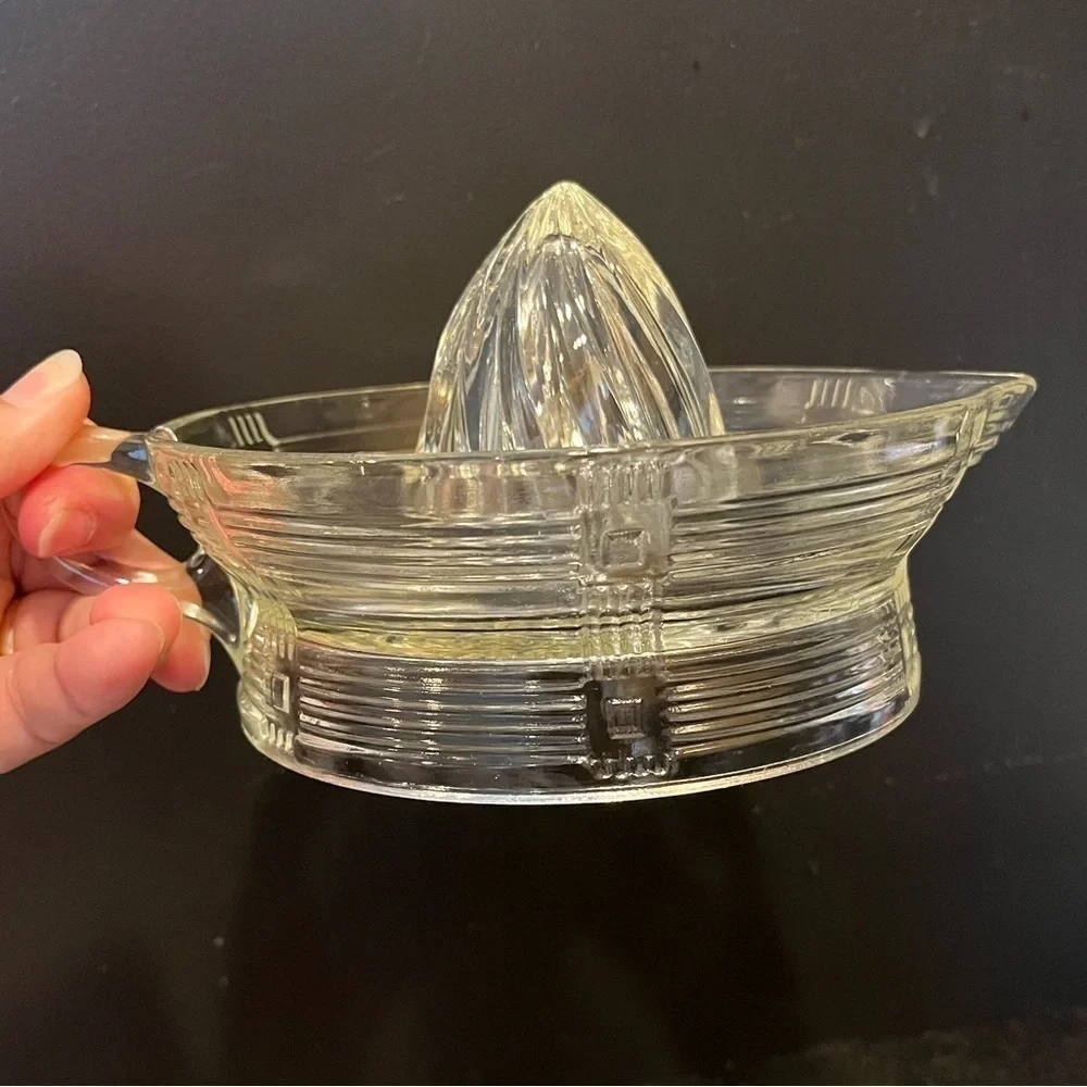 Vintage 1930s Clear Glass Citrus Juicer Lemon Reamer